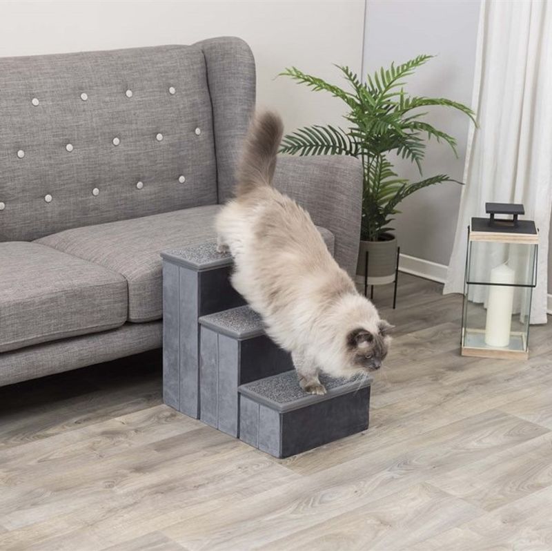 Trapp til hund og katt, med oppbevaring