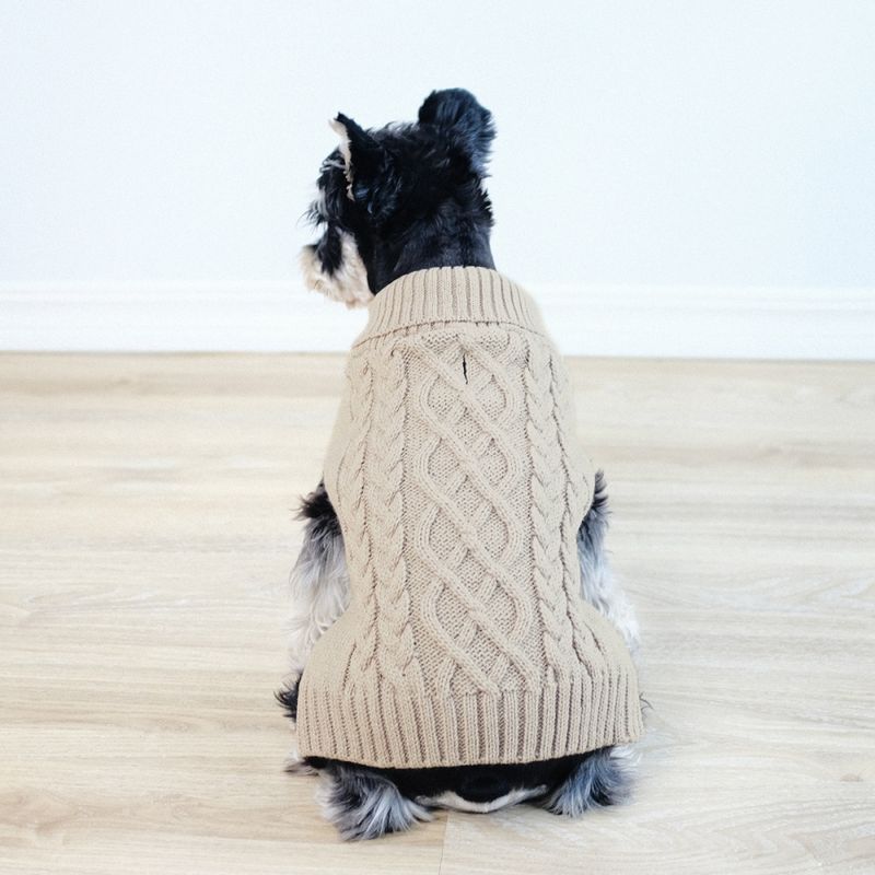 Beige strikket hundegenser 